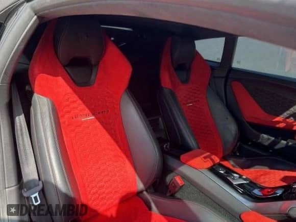 2018 Lamborghini Huracan LP 580-2 с VIN ZHWUC2ZF6JLA10389, выставлен на аукционе Copart как лот 70038495 с пробегом 10 887 миль миль и Списание • Salvage title. История ставок и продаж доступна на DreamBid. Изображение 6.
