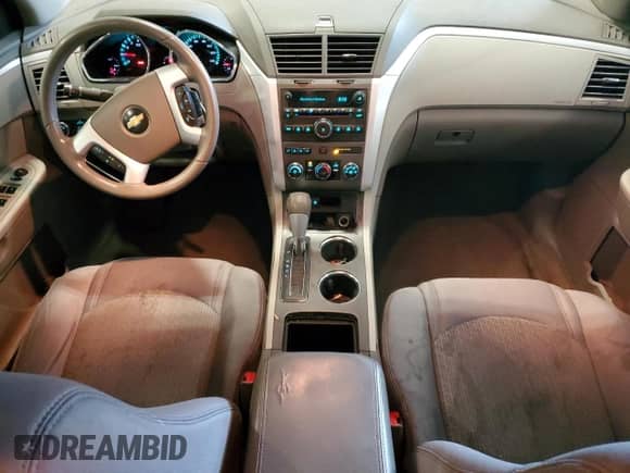 2010 Chevrolet Traverse 1LT with VIN 1GNLVFED9AJ243225, listed as a Copart auction lot 67463205 with 187,310 mi miles and Salvage title. Bid and sale history available at DreamBid. Image 8.