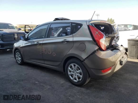 2012 Hyundai Accent GS с VIN KMHCT5AE2CU045901, выставлен на аукционе Copart как лот 80367675 с пробегом 74 352 миль миль и Списание • Salvage title. История ставок и продаж доступна на DreamBid. Изображение 2.