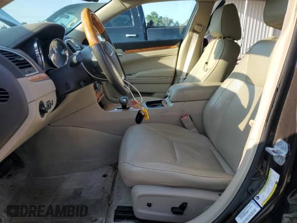 2013 Chrysler 300 C с VIN 2C3CCAKG5DH660934, выставлен на аукционе Copart как лот 67403325 с пробегом 161 397 миль миль и Чистый • Clean title. История ставок и продаж доступна на DreamBid. Изображение 7.