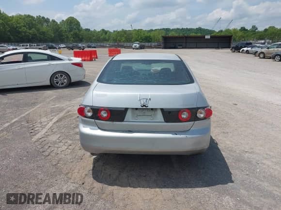 2005 Honda Accord LX с VIN 1HGCM554X5A167947, выставлен на аукционе IAAI как лот 42216786 с пробегом 232 589 миль миль и . История ставок и продаж доступна на DreamBid. Изображение 16.