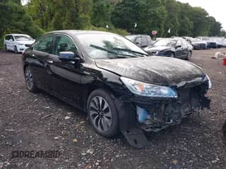 2015 Honda Accord Touring z VIN 1HGCR6F75FA006696, wystawiony jako IAAI lot #43153220 z przebiegiem 136 954 mil mil oraz . Historia ofert i sprzedaży dostępna na DreamBid. Obrazek 1.