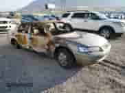 1998 Toyota Camry LE z VIN JT2BG22K2W0161742, wystawiony jako Copart lot #69612205 z przebiegiem Nie podano mil oraz Szkoda całkowita • Salvage title. Historia ofert i sprzedaży dostępna na DreamBid. Obrazek 4.