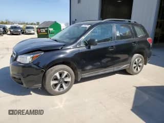 2018 Subaru Forester z VIN JF2SJABC1JH579099, wystawiony jako Copart lot #81942955 z przebiegiem 156 827 mil mil oraz Nie do naprawy • Non repairable. Historia ofert i sprzedaży dostępna na DreamBid. Obrazek 1.