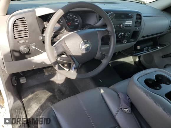 2007 Chevrolet Silverado 1500 1LT z VIN 1GCEC14097E579273, wystawiony jako Copart lot #85071605 z przebiegiem 87 338 mil mil oraz Czysty tytuł • Clean title. Historia ofert i sprzedaży dostępna na DreamBid. Obrazek 8.