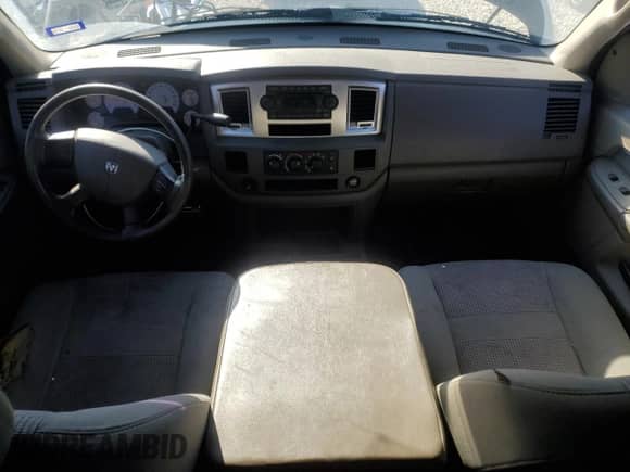 2007 Dodge 1500 SLT z VIN 3D7KR19D67G825885, wystawiony jako Copart lot #46175865 z przebiegiem 167 971 mil mil oraz Szkoda całkowita • Salvage title. Historia ofert i sprzedaży dostępna na DreamBid. Obrazek 8.