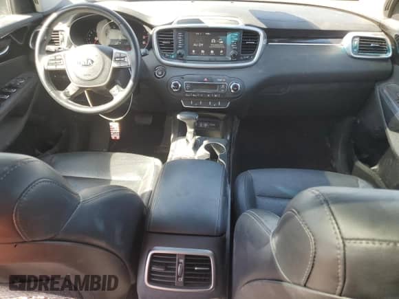 2020 Kia Sorento EX с VIN 5XYPHDA50LG673846, выставлен на аукционе Copart как лот 67621215 с пробегом 57 383 миль миль и Списание • Salvage title. История ставок и продаж доступна на DreamBid. Изображение 8.