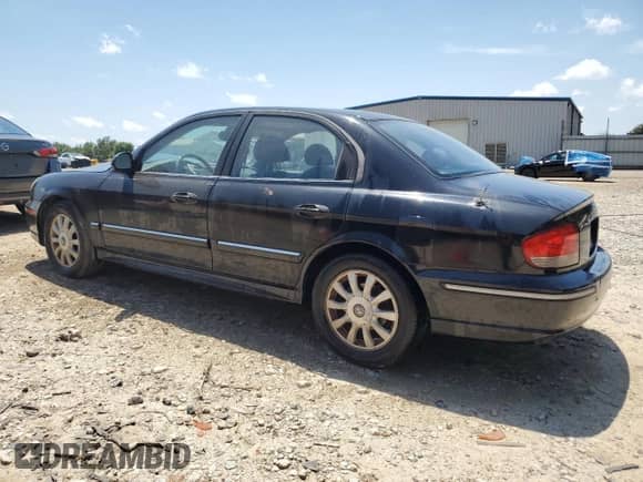 2003 Hyundai Sonata GLS with VIN KMHWF35H83A860957, listed as a Copart auction lot 57338465 with 171,258 mi miles and Salvage title. Bid and sale history available at DreamBid. Image 2.