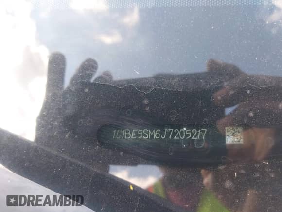 2018 Chevrolet Cruze LT with VIN 1G1BE5SM6J7205217, listed as a IAAI auction lot 43413199 with 95,771 mi miles and . Bid and sale history available at DreamBid. Image 9.