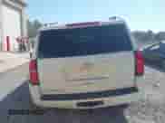 2017 Chevrolet Suburban LT z VIN 1GNSCHKC9HR182866, wystawiony jako IAAI lot #43348579 z przebiegiem 202 965 mil mil oraz . Historia ofert i sprzedaży dostępna na DreamBid. Obrazek 16.