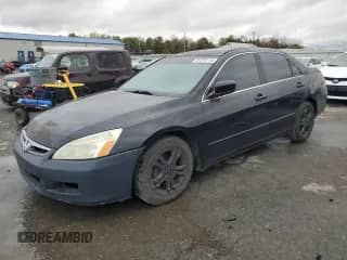 2006 Honda Accord EX z VIN 1HGCM56786A002697, wystawiony jako Copart lot #87218115 z przebiegiem 177 677 mil mil oraz Szkoda całkowita • Salvage title. Historia ofert i sprzedaży dostępna na DreamBid. Obrazek 1.