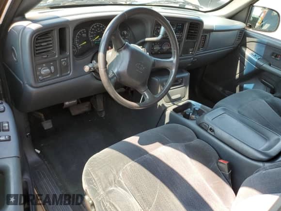 2000 Chevrolet Silverado 1500 LS z VIN 1GCEC19TXYZ156540, wystawiony jako Copart lot #69207725 z przebiegiem 113 302 mil mil oraz Szkoda całkowita • Salvage title. Historia ofert i sprzedaży dostępna na DreamBid. Obrazek 8.