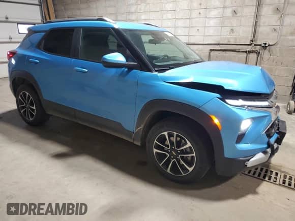 2025 Chevrolet TrailBlazer LT with VIN KL79MRSL3SB117972, listed as a Copart auction lot 81427235 with 20,780 mi miles and Clean title. Bid and sale history available at DreamBid. Image 4.