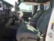 2024 Jeep Wrangler Sahara с VIN 1C4PJXEN7RW297948, выставлен на аукционе Copart как лот 54656795 с пробегом 12 292 миль миль и Списание • Salvage title. История ставок и продаж доступна на DreamBid. Изображение 7.