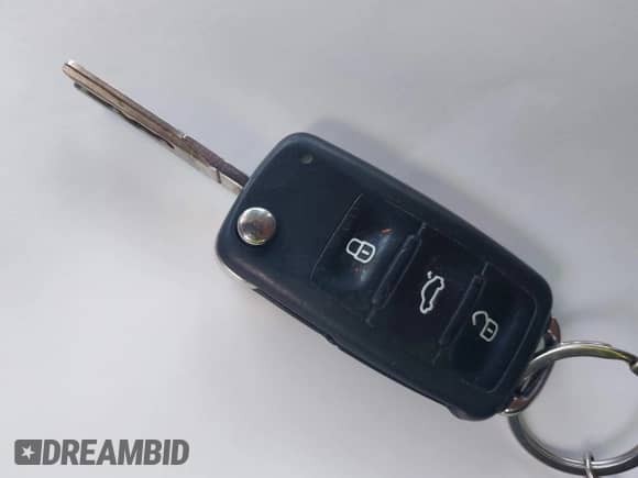 2013 Volkswagen Tiguan SE z VIN WVGAV3AX1DW560501, wystawiony jako IAAI lot #42287579 z przebiegiem 180 367 mil mil oraz . Historia ofert i sprzedaży dostępna na DreamBid. Obrazek 11.