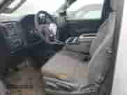 2016 Chevrolet Silverado 2500HD Work Truck z VIN 1GC0KUEG9GZ149133, wystawiony jako Copart lot #81812734 z przebiegiem Nie podano mil oraz Szkoda całkowita • Salvage title. Historia ofert i sprzedaży dostępna na DreamBid. Obrazek 7.