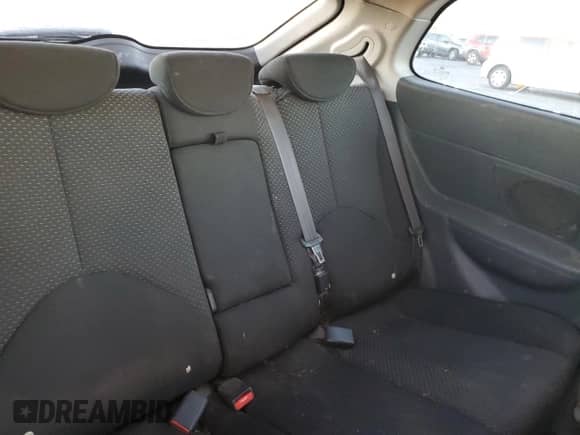 2008 Hyundai Accent SE z VIN KMHCN36C68U056462, wystawiony jako Copart lot #85930225 z przebiegiem 135 850 mil mil oraz Czysty tytuł • Clean title. Historia ofert i sprzedaży dostępna na DreamBid. Obrazek 10.