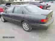 2001 Toyota Camry LE z VIN 4T1BF28K41U968102, wystawiony jako IAAI lot #43192756 z przebiegiem 268 829 mil mil oraz . Historia ofert i sprzedaży dostępna na DreamBid. Obrazek 3.
