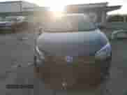 2016 Toyota Corolla L z VIN 2T1BURHEXGC721024, wystawiony jako Copart lot #84560785 z przebiegiem 251 747 mil mil oraz Czysty tytuł • Clean title. Historia ofert i sprzedaży dostępna na DreamBid. Obrazek 5.