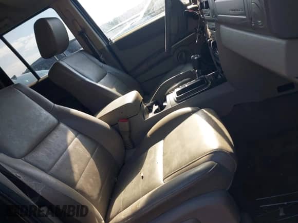 2006 Jeep Commander с VIN 1J8HG48K36C301549, выставлен на аукционе IAAI как лот 42756805 с пробегом 167 865 миль миль и . История ставок и продаж доступна на DreamBid. Изображение 5.