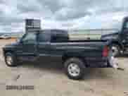 2000 Dodge 2500 with VIN 1B7KC2367YJ141746, listed as a Copart auction lot 70015145 with 174,564 mi miles and Salvage title. Bid and sale history available at DreamBid. Image 2.