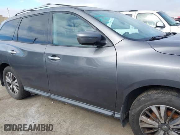 2017 Nissan Pathfinder SL with VIN 5N1DR2MN3HC621795, listed as a IAAI auction lot 42832428 with 151,114 mi miles and . Bid and sale history available at DreamBid. Image 13.