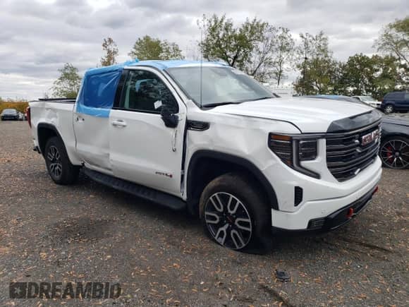 2025 GMC Sierra 1500 AT4 с VIN 1GTUUEE88SZ254846, выставлен на аукционе Copart как лот 90012235 с пробегом 3 709 миль миль и Списание • Salvage title. История ставок и продаж доступна на DreamBid. Изображение 4.