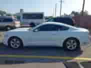 2016 Ford Mustang V6 z VIN 1FA6P8AM6G5209350, wystawiony jako IAAI lot #43547664 z przebiegiem 212 230 mil mil oraz . Historia ofert i sprzedaży dostępna na DreamBid. Obrazek 14.