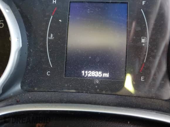 2020 Jeep Compass Sport z VIN 3C4NJCAB7LT230467, wystawiony jako IAAI lot #43226729 z przebiegiem 112 835 mil mil oraz . Historia ofert i sprzedaży dostępna na DreamBid. Obrazek 16.