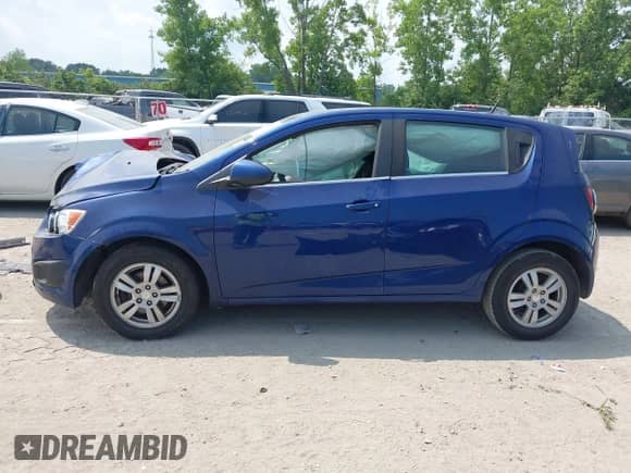 2014 Chevrolet Sonic LT с VIN 1G1JC6SH7E4116550, выставлен на аукционе IAAI как лот 42671179 с пробегом 65 523 миль миль и . История ставок и продаж доступна на DreamBid. Изображение 15.