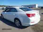 2015 Chevrolet Malibu LT z VIN 1G11C5SL6FF271577, wystawiony jako IAAI lot #43441330 z przebiegiem 159 952 mil mil oraz . Historia ofert i sprzedaży dostępna na DreamBid. Obrazek 3.