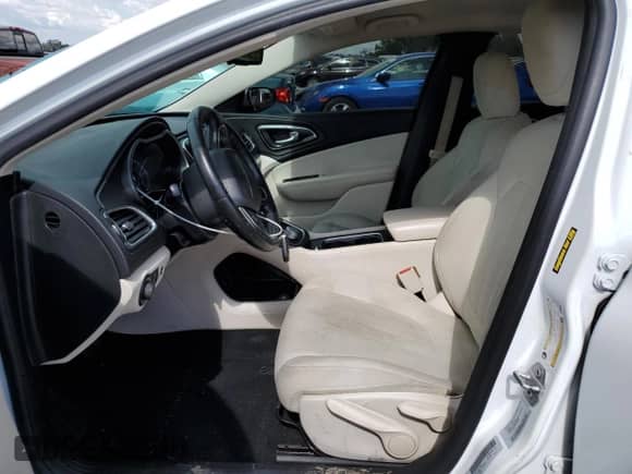 2016 Chrysler 200 Touring with VIN 1C3CCCFB5GN189275, listed as a Copart auction lot 68421985 with 86,220 mi miles and Salvage title. Bid and sale history available at DreamBid. Image 7.