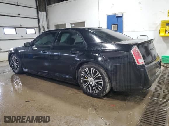2012 Chrysler 300 S z VIN 2C3CCAJT9CH163883, wystawiony jako Copart lot #87398855 z przebiegiem 215 398 mil mil oraz Czysty tytuł • Clean title. Historia ofert i sprzedaży dostępna na DreamBid. Obrazek 2.