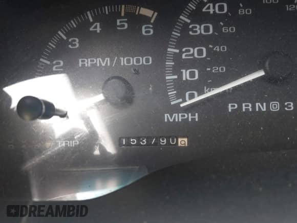 2000 Cadillac Escalade with VIN 1GYEK63R8YR206066, listed as a IAAI auction lot 42902917 with 153,790 mi miles and . Bid and sale history available at DreamBid. Image 7.