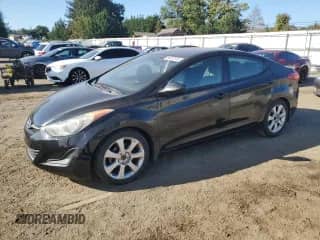 2015 Hyundai Elantra SE z VIN KMHDH4AE3FU225425, wystawiony jako Copart lot #84252135 z przebiegiem Nie podano mil oraz Szkoda całkowita • Salvage title. Historia ofert i sprzedaży dostępna na DreamBid. Obrazek 1.