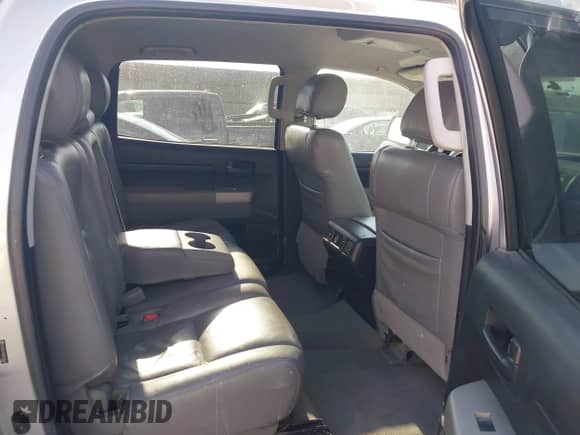 2008 Toyota Tundra с VIN 5TFDV54168X038547, выставлен на аукционе IAAI как лот 43535798 с пробегом 243 694 миль миль и . История ставок и продаж доступна на DreamBid. Изображение 8.