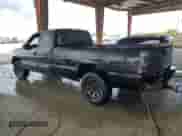 2003 Chevrolet Silverado 1500 LS z VIN 1GCEC19T33E357034, wystawiony jako Copart lot #79289054 z przebiegiem Nie podano mil oraz Nie do naprawy • Non repairable. Historia ofert i sprzedaży dostępna na DreamBid. Obrazek 2.