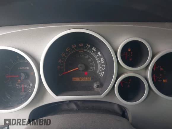 2007 Toyota Tundra SR5 z VIN 5TBET54107S454598, wystawiony jako IAAI lot #42558681 z przebiegiem 309 838 mil mil oraz . Historia ofert i sprzedaży dostępna na DreamBid. Obrazek 7.