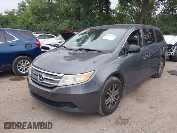 2013 Honda Odyssey EX с VIN 5FNRL5H4XDB013784, выставлен на аукционе IAAI как лот 43048513 с пробегом 182 608 миль миль и . История ставок и продаж доступна на DreamBid. Изображение 17.