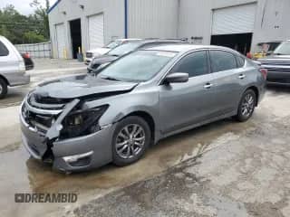 2015 Nissan Altima SL with VIN 1N4AL3AP7FN921738, listed as a Copart auction lot 85676165 with 186,698 mi miles and Salvage title. Bid and sale history available at DreamBid. Image 1.