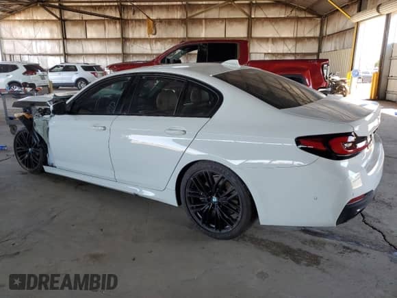 2021 BMW 5 Series 540i z VIN WBA53BJ08MWW94444, wystawiony jako Copart lot #60282275 z przebiegiem Nie podano mil oraz Szkoda całkowita • Salvage title. Historia ofert i sprzedaży dostępna na DreamBid. Obrazek 2.