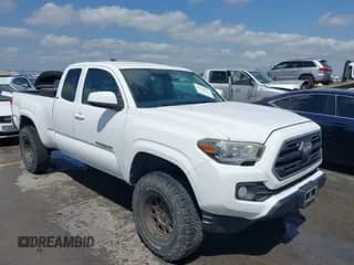 2018 Toyota Tacoma SR with VIN 5TFRX5GN8JX109283, listed as a IAAI auction lot 42038937 with 124,431 mi miles and . Bid and sale history available at DreamBid. Image 1.