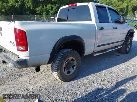2006 Dodge 2500 SLT z VIN 3D7KS28C06G104754, wystawiony jako IAAI lot #42818329 z przebiegiem Nie podano mil oraz . Historia ofert i sprzedaży dostępna na DreamBid. Obrazek 4.
