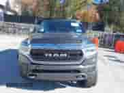 2019 Ram 1500 Limited z VIN 1C6SRFHT4KN588563, wystawiony jako IAAI lot #43503144 z przebiegiem 54 603 mil mil oraz . Historia ofert i sprzedaży dostępna na DreamBid. Obrazek 12.