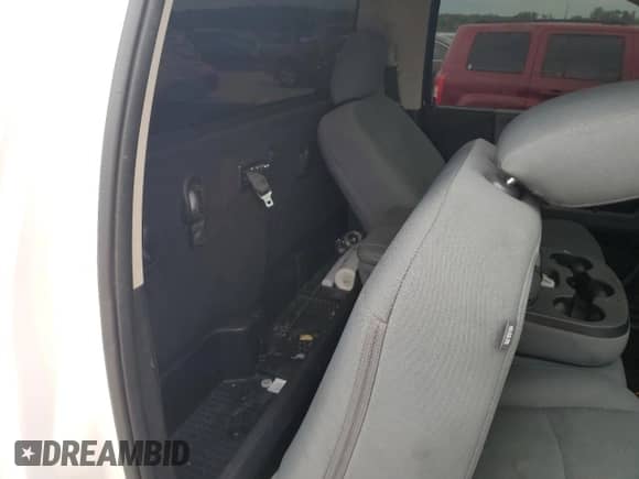 2017 Ram 1500 Express z VIN 3C6JR6AT2HG542205, wystawiony jako Copart lot #61227914 z przebiegiem 18 047 mil mil oraz Szkoda całkowita • Salvage title. Historia ofert i sprzedaży dostępna na DreamBid. Obrazek 10.