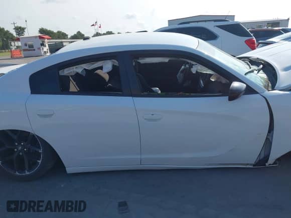 2021 Dodge Charger SXT with VIN 2C3CDXBG6MH505955, listed as a IAAI auction lot 42940170 with 21,364 mi miles and . Bid and sale history available at DreamBid. Image 14.