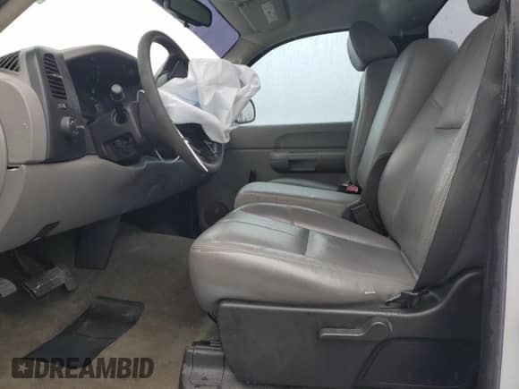 2008 GMC Sierra 1500 Work Truck с VIN 1GTEC14XX8Z136699, выставлен на аукционе Copart как лот 42222085 с пробегом 78 230 миль миль и Списание • Salvage title. История ставок и продаж доступна на DreamBid. Изображение 7.