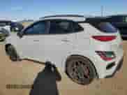 2022 Hyundai Kona z VIN KM8KH3AC1NU001729, wystawiony jako Copart lot #90725875 z przebiegiem 44 887 mil mil oraz Szkoda całkowita • Salvage title. Historia ofert i sprzedaży dostępna na DreamBid. Obrazek 2.