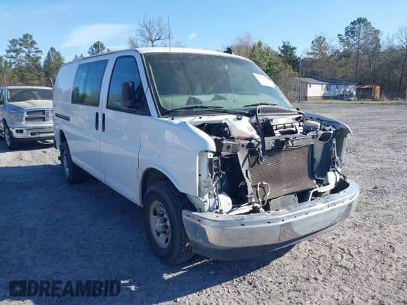 2021 Chevrolet Express Cargo с VIN 1GCWGAF7XM1205308, выставлен на аукционе IAAI как лот 41829936 с пробегом 64 548 миль миль и . История ставок и продаж доступна на DreamBid. Изображение 1.