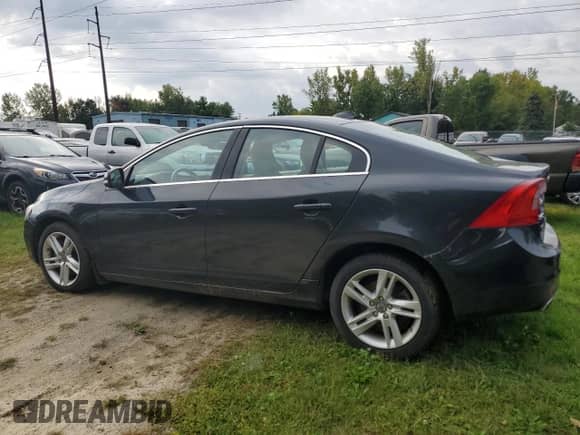 2015 Volvo S60 T5 Premier с VIN YV1612TKXF1339295, выставлен на аукционе Copart как лот 80954835 с пробегом 99 467 миль миль и Чистый • Clean title. История ставок и продаж доступна на DreamBid. Изображение 3.